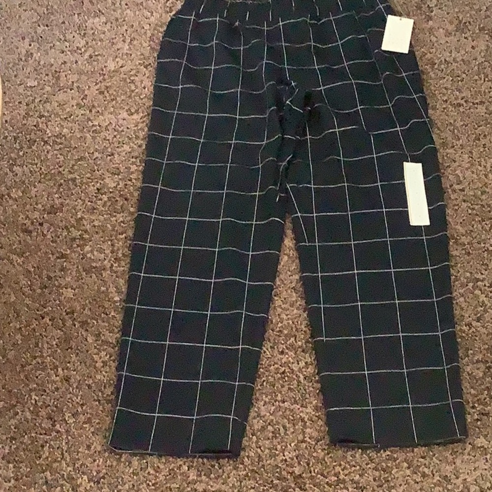 Elastic waist pants..ankle length